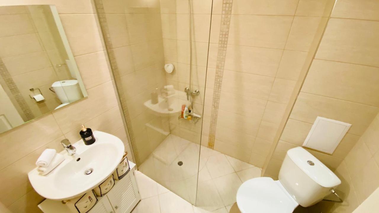 APARTELLO Modern Apartment - Balkan Breeze 7 Pantai Sunny Bagian luar foto