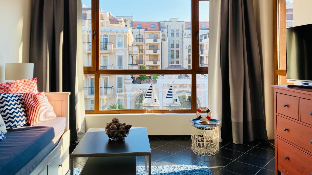 APARTELLO Modern Apartment - Balkan Breeze 7 Pantai Sunny Bagian luar foto