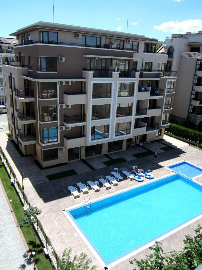APARTELLO Modern Apartment - Balkan Breeze 7 Pantai Sunny Bagian luar foto